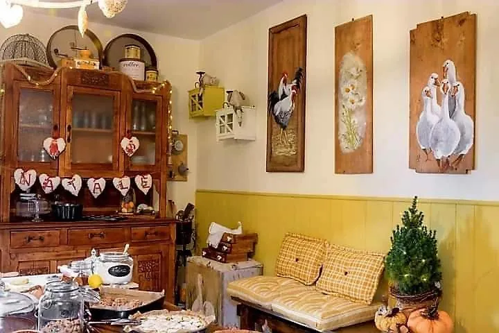 Anticacascina Bed & Breakfast Quarto  Italy